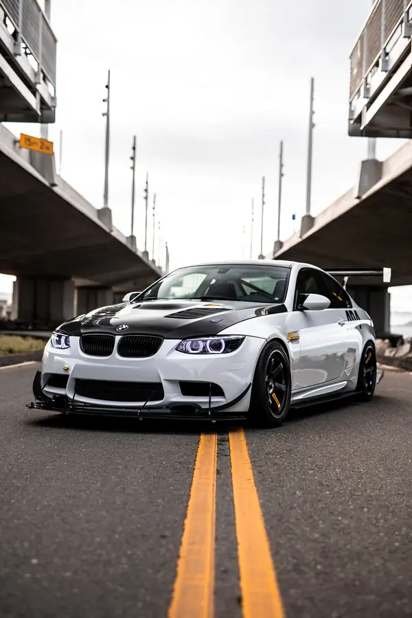 E92 M3 under an overpass