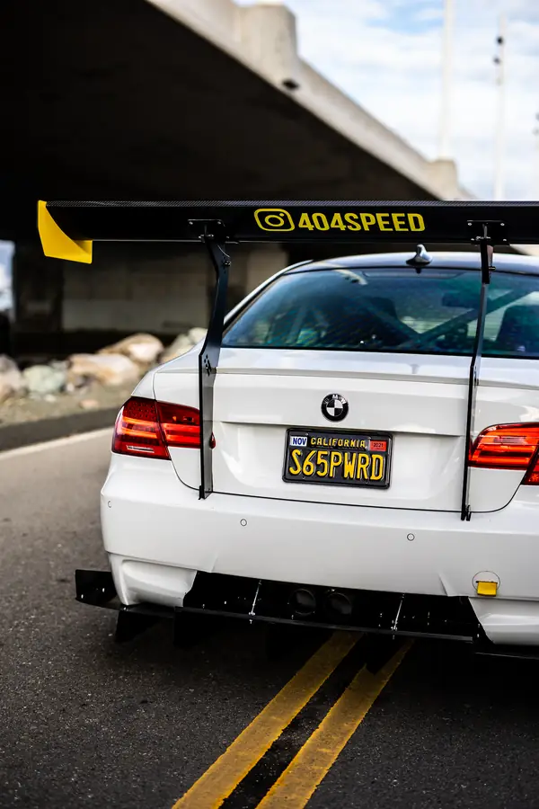 Rear wing detail